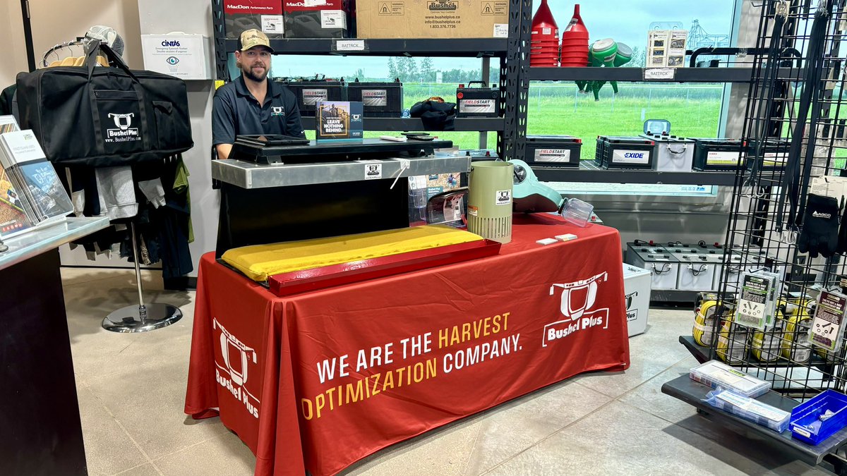It’s day 1 of our Annual CLAAS Owner’s Combine Clinic in Elie! Industry experts &amp; our specialists are providing demos, tips, &amp; more to ensure these farmers CLAAS combines are harvest-ready.
<a href="/redekopmfg/">Redekop Mfg.</a> <a href="/combinesettings/">combinesettings.com</a> <a href="/BushelPlus/">Bushel Plus 🌾</a> <a href="/MacDon/">MacDon Industries</a> #precisionagriculture