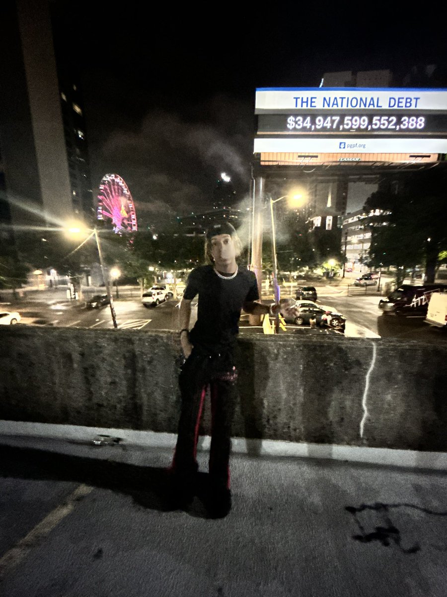 curt333's tweet image. Are yall outside or what ? #atl #mutuals