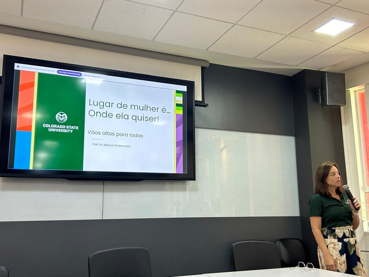 Palestra de <a href="/biancatrink/">Bianca Trinkenreich, Ph.D.</a> “Lugar de mulher é onde ela quiser! Vôos altos para todas” aqui no <a href="/CInUFPE/">CIn-UFPE</a> rolando agora.  
youtube.com/watch?v=FH1Atk…