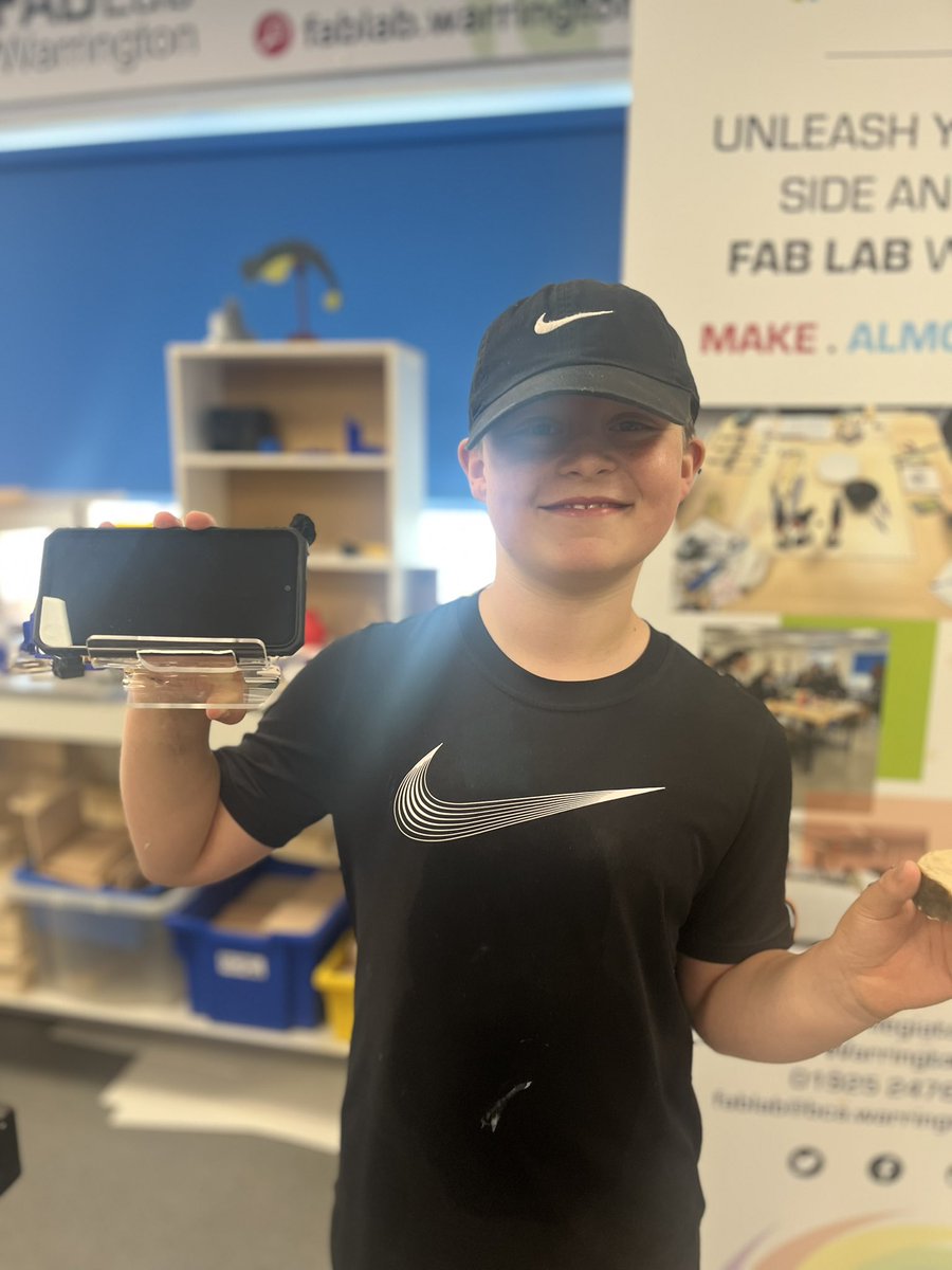 FablabWarrBCA's tweet image. Photos from tonight’s Kids woodwork/ D&amp;amp;T session. They completed their birdbox and phone holder this evening. 
#warrington #thermoform #woodworking  @BCAWarrington