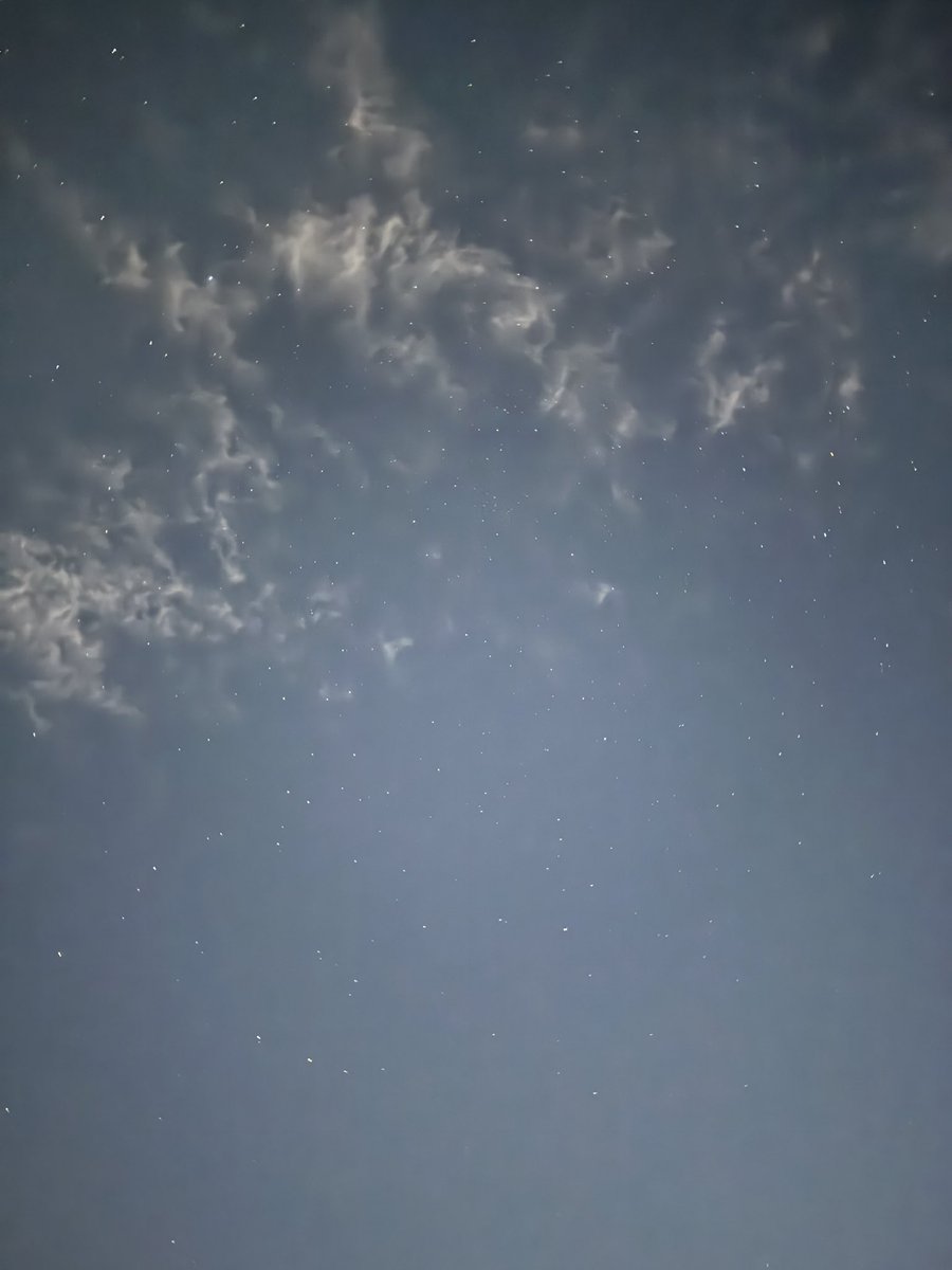 K4SHOU's tweet photo. starry night https://t.co/TwsylFEVsC