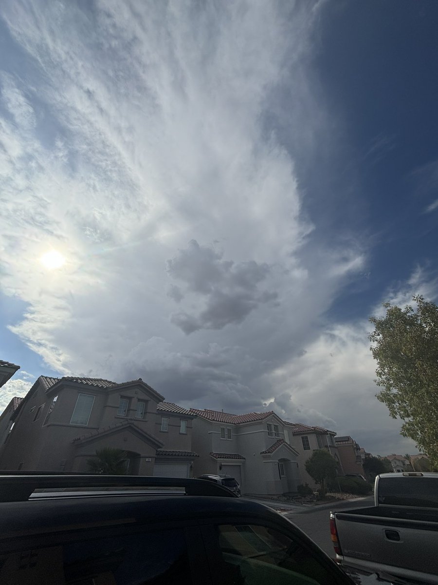 MyNewNameIsTBD's tweet photo. Just a cool weather shot from 7/22 https://t.co/Q9h7NLr0U3