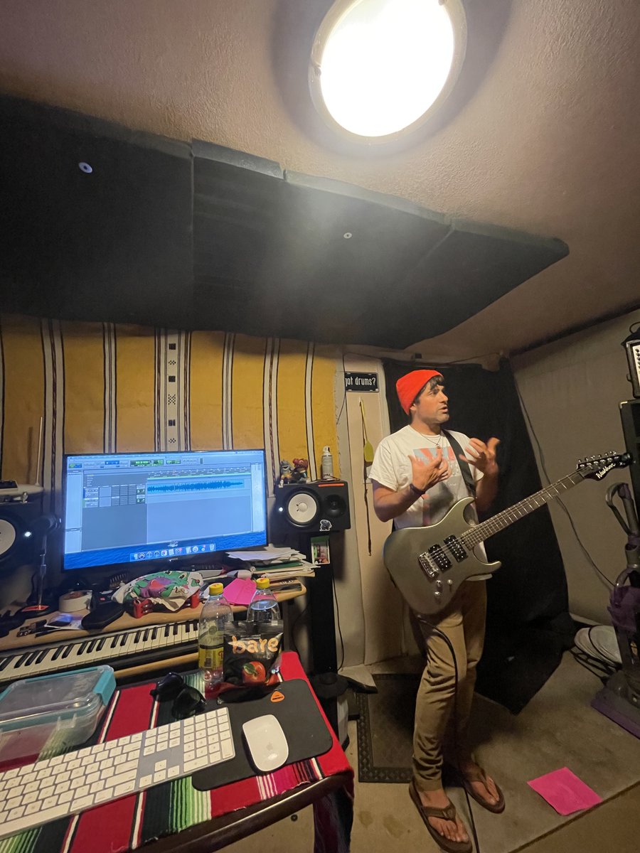 TalkieMusic's tweet photo. the days are long and so is the album making process but progress is goooooood https://t.co/pRbDdH6lyR