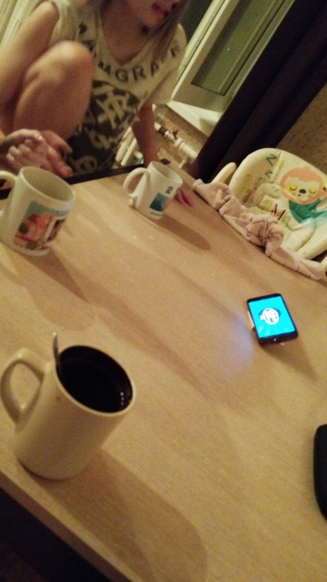 kaokiqw's tweet photo. мы сидели на ночевке и блинчики жарили в 3 часа ночи :(
а потом пошли гулять в 5 утра, ну, точнее мусор выкинули, 5 минут на качелях покатались и домой пошли, так как все безумно спать хотели, но я безумно рад этой ночёвке был;(( https://t.co/4gsaQlFcO2