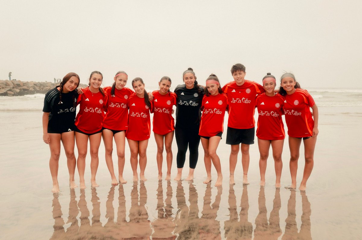 Bellaβ½οΈ (@bellasurf01) on Twitter photo Had a great weekend of β½οΈ at San Diego Surf Cup. Fell short in the final but put up a fight & earned π₯ Thank you <a href="/alianza/">Rebekah Shoop</a> for the opportunity & experience! Now to get ready for the upcoming DPL season with <a href="/ElPasoSurfSC/">El Paso Surf Soccer Club</a> & my junior year with <a href="/Girls_SoccerAHS/">Americas High School Girls Soccer</a>. <a href="/Prep1USA/">PREP1</a> Had a great weekend of β½οΈ at San Diego Surf Cup. Fell short in the final but put up a fight & earned π₯ Thank you <a href="/alianza/">Rebekah Shoop</a> for the opportunity & experience! Now to get ready for the upcoming DPL season with <a href="/ElPasoSurfSC/">El Paso Surf Soccer Club</a> & my junior year with <a href="/Girls_SoccerAHS/">Americas High School Girls Soccer</a>. <a href="/Prep1USA/">PREP1</a>