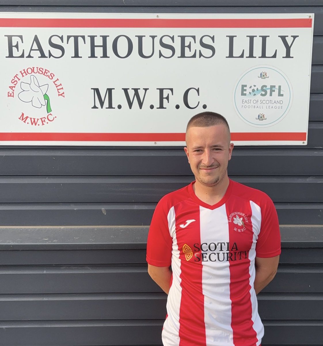 EasthousesLily's tweet photo. 🇦🇹WANTS TO BE LIKE HIS BIG BRO🇦🇹 

The club are delighted to announce signing of @JoshMur72565320 on a 2 year deal 

Younger brother of Jack,the pacey forward who has a eye for goal will be a great addition to the squad after coming in from @MusselburghAth 

Welcome to the lily🇦🇹 https://t.co/1F2LyWAmBX