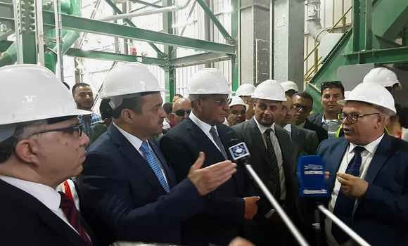 APS_Algerie's tweet photo. #Annaba : vers l'exportation en 2025 de 10.000 tonnes de #feldspath de l'unité d'#Ain_Barbar
🔗https://t.co/D8l5IzxQps https://t.co/0lch1jo2dF