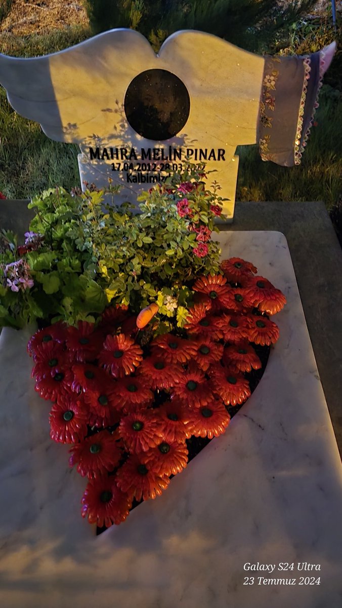 Mekanın Cennet Olsun MELEĞİM.
Başka Çocukları Köpekler KOVALAYAMAYACAK.
ÇOCUKLAR ÖLMEYECEK
#yasayaEVETdiyoruz