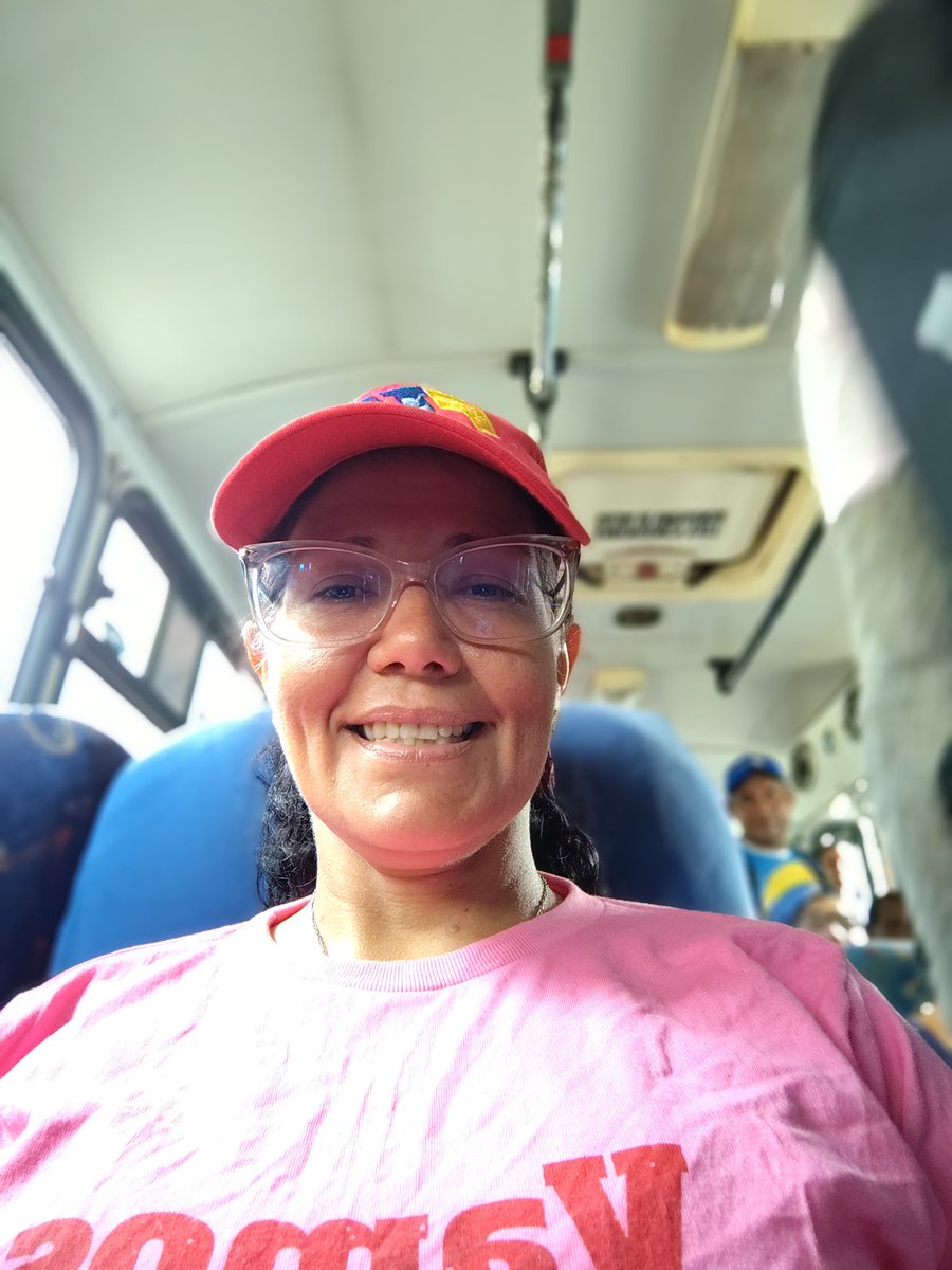 serodins's tweet photo. #23Jul La #FTUV, trabajadores y comunidad de La Victoria para Maracay, al cierre de campaña de nuestro candidato obrero @nicolasmaduro que es nuestra Esperanza!
#YoSoyFtuv
#AfirmativosYPaLante
@CELopez1112
@cbolivariana @FtuvOficialVe @yonemedina2512
@roberadonay @nahum1709 https://t.co/ynw5Y6Vzf4