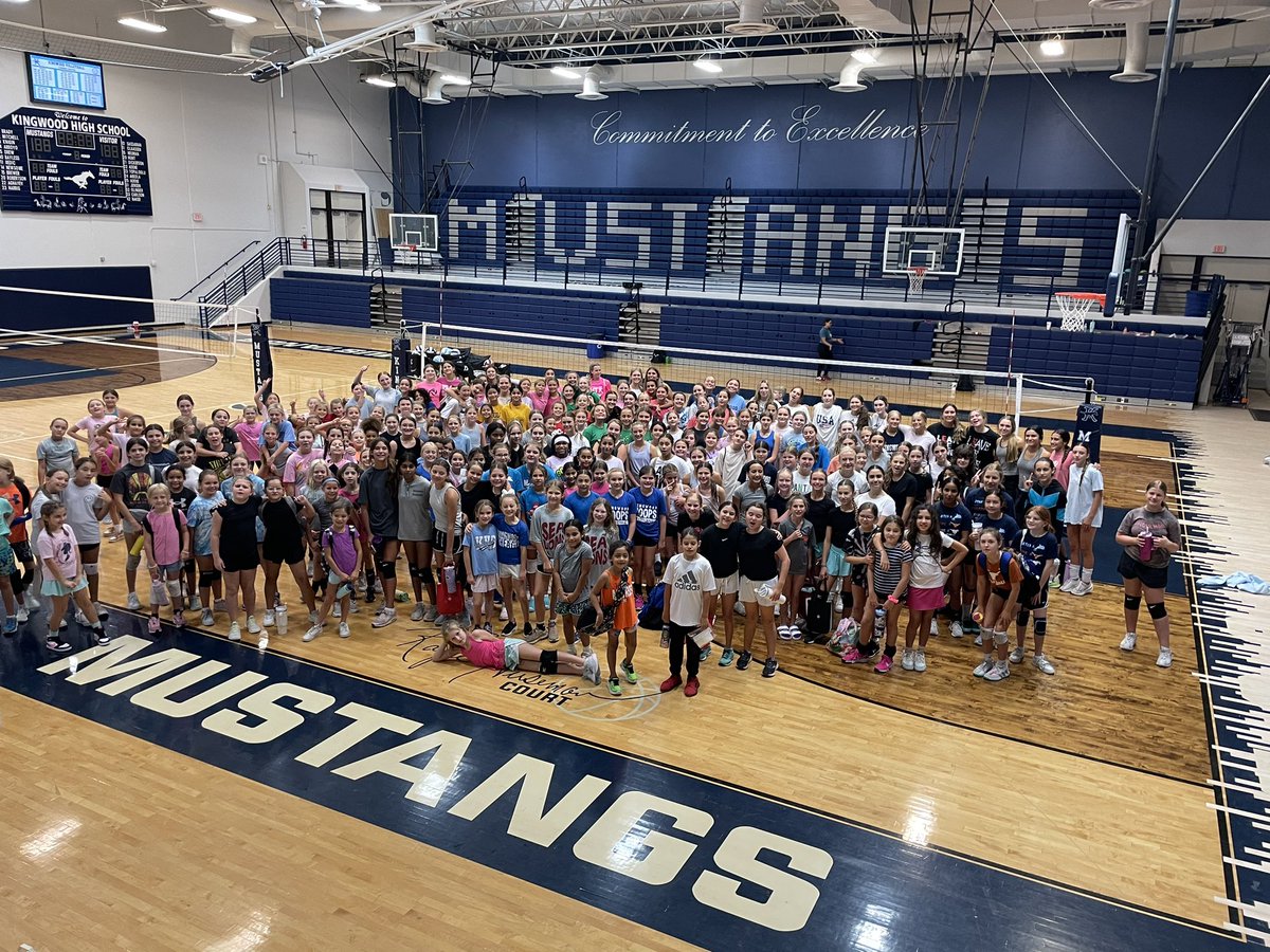 Kingwood_VB's tweet photo. Halfway through camp with these rockstars! Prepare yourself for a gym full of pink tomorrow! 
#thestandard #vbcamp @HumbleISD_Ath https://t.co/d9w7Ljax73
