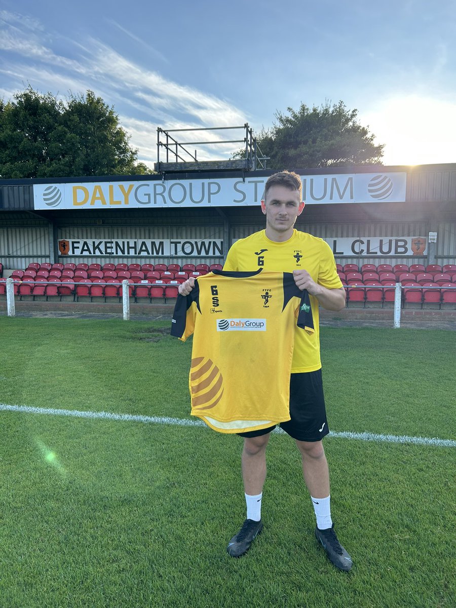 𝐖𝐞𝐥𝐜𝐨𝐦𝐞 𝐂𝐡𝐚𝐫𝐥𝐢𝐞 𝐌𝐚𝐲𝐡𝐞𝐰 🤝👻

We are pleased to welcome defender Charlie Mayhew to the club. Charlie joins the club from Sheringham and has several years worth of experience at Step 5.

#UpTheGhosts