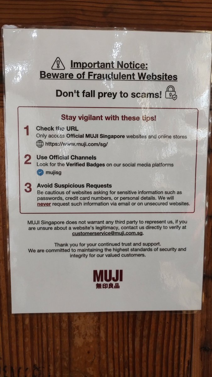 ClaytonFopp's tweet photo. Final photo (I think!) of scams messaging seen in Singapore. This time in store at @Muji_net. Great to see businesses being clear about how they'll communicate with customers and what they won't do.

#scams
#Scamwatch
#Singapore
#StopCheckProtect https://t.co/184x76HfpV