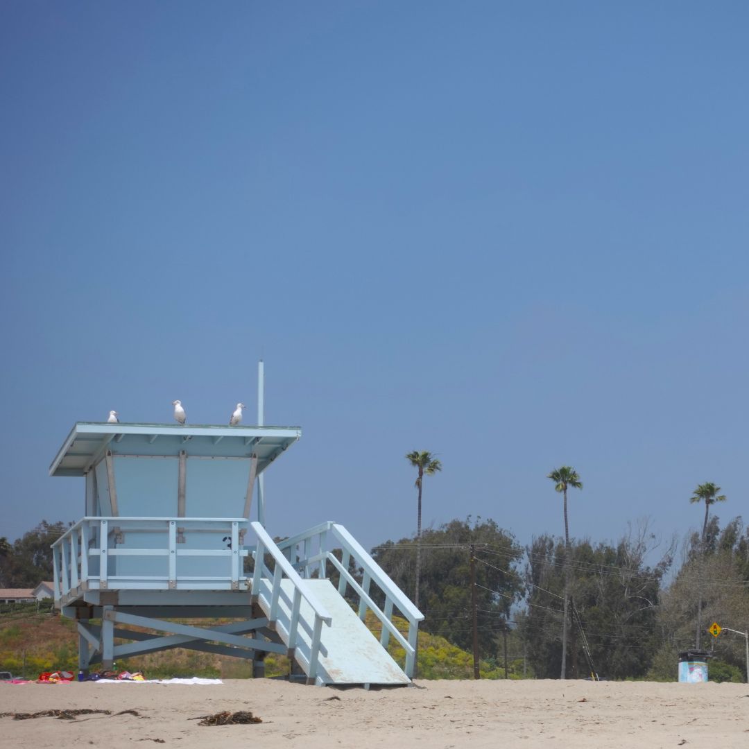 Beachsideteen's tweet photo. Beach days in Malibu ☀️ >> https://t.co/411Uyb7yx9