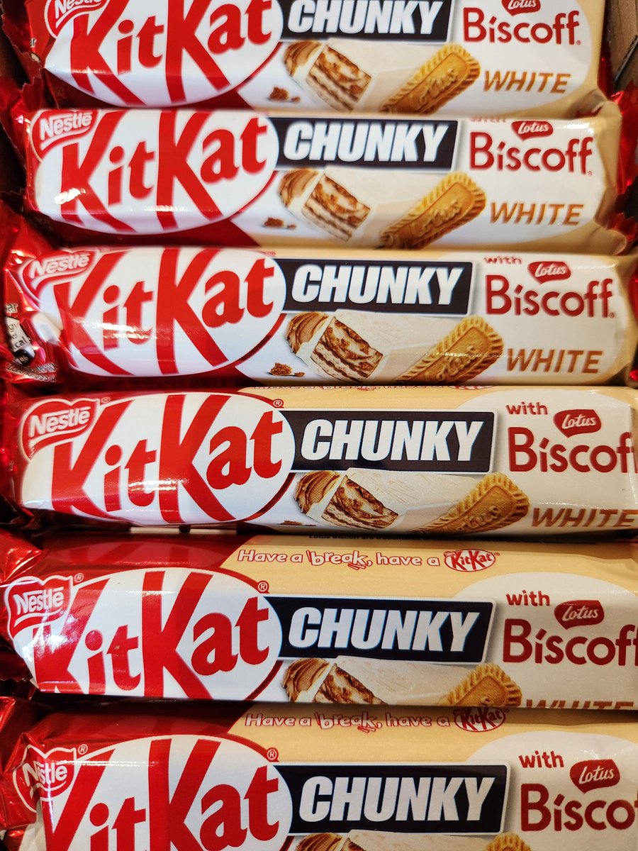 New KitKat Chunky White with Lotus Biscoff filling!

#newstock #yql #lethbridge #lethbridgecandyshop #downtownleth #howsweetinc