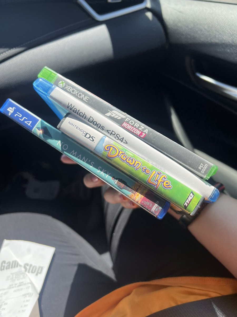 tigrepunkss's tweet photo. took a day trip to walla walla and found a GameStop that had a few DS games😭 https://t.co/7YWdbXjLrI