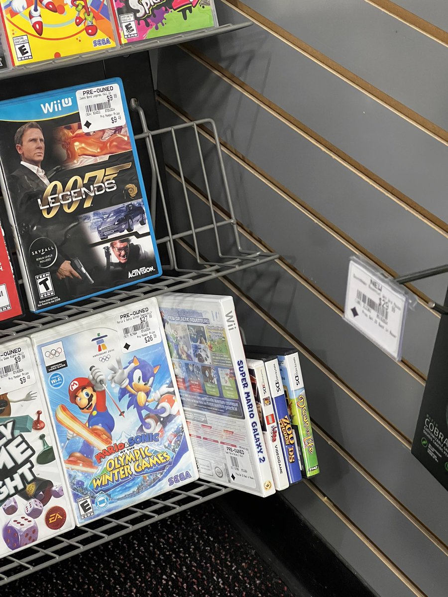 tigrepunkss's tweet photo. took a day trip to walla walla and found a GameStop that had a few DS games😭 https://t.co/7YWdbXjLrI