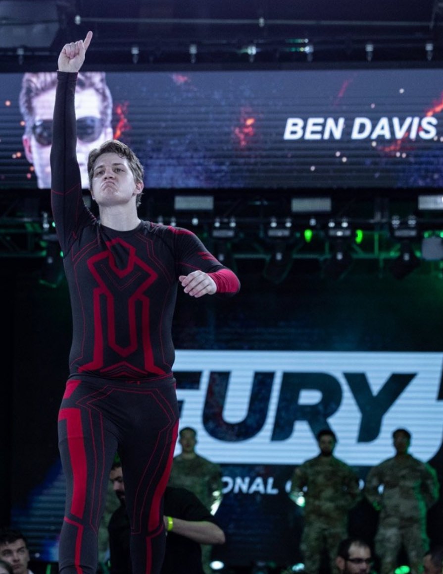 BenTheBaneDavis's tweet photo. May 2023: 179lbs - Fury Pro Grappling 
June 2024: 153lbs - KC 47 

I know people like to say I’m, “fat” but I’ve dropped 26 pounds in a year, and still cutting more 🏋️‍♂️ https://t.co/Q78dNu6woW