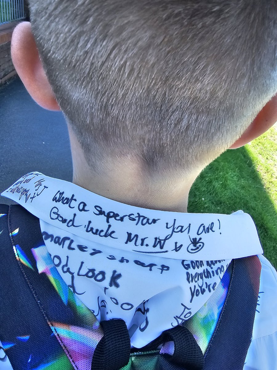 Stephshonexx's tweet photo. A bittersweet goodbye for JS today, His last day @DeePointPrimary before going to high school! Thank you so much to all the amazing staff he has encountered along the way since 2017, who have helped shaped him to be the person he is today - He will miss you all 💙 @DPHyperion https://t.co/S9ZSk0xxhu