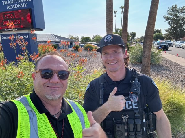 GPS_District's tweet image. Welcome back Gilbert Public Schools! Thank you to @GilbertPolice and @MesaPD for joining us in welcoming our students and families this morning across the district. 🏫📚

#gilbertpublicschools #connectcreatecare #futurereadygraduates