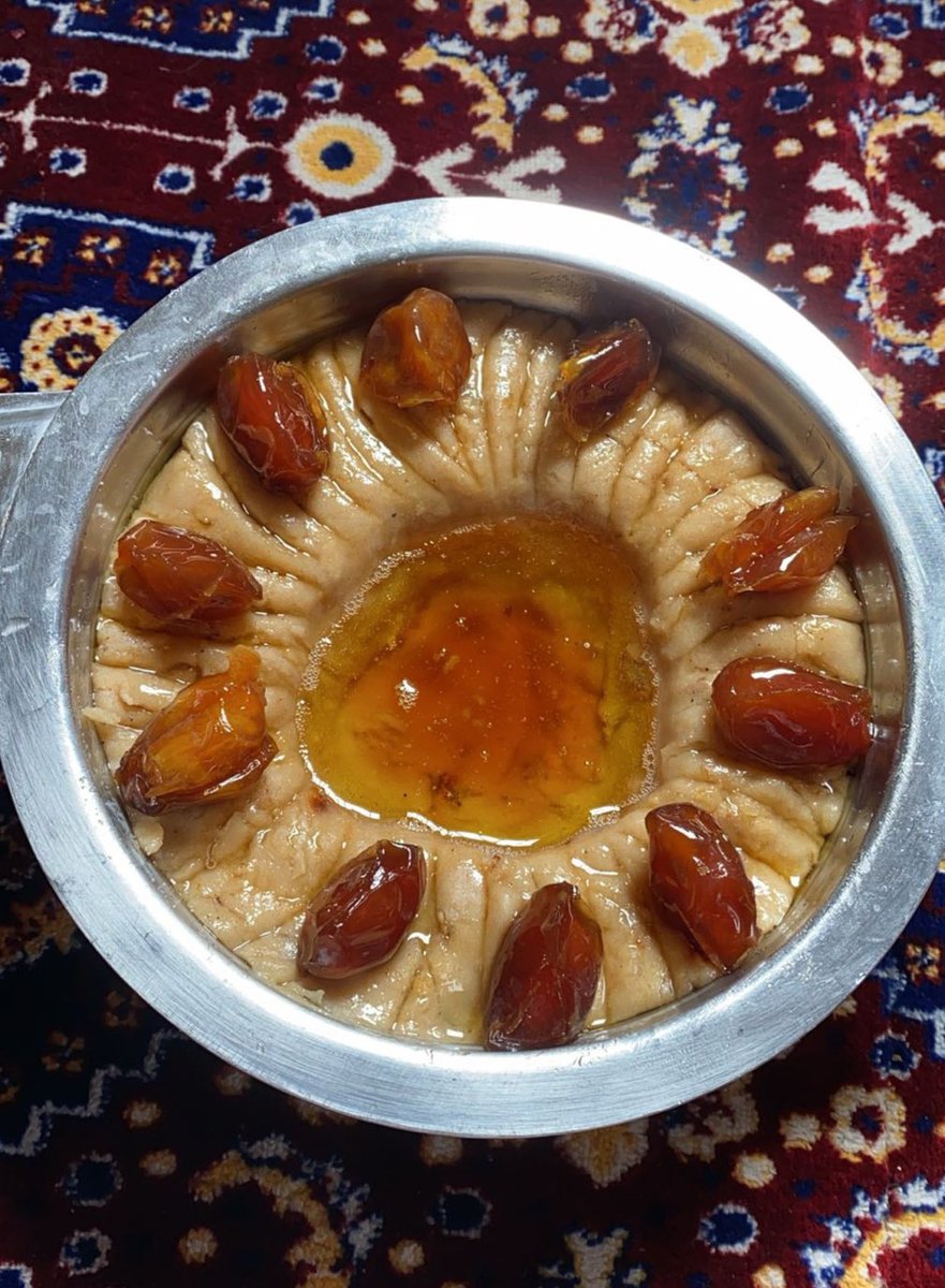 ثلاث نعم أنعمها الله عليك 
      🌷🌷🌷🌷
   مسلمه ،سعودية ، جنوبيه