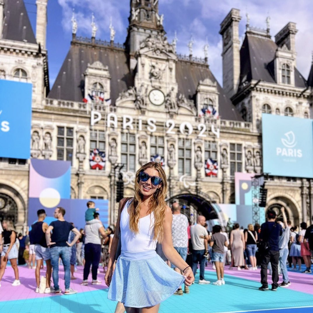 Bonjour Paris  🇫🇷  Excited to celebrate the Olympic spirit in art &amp; web3 style