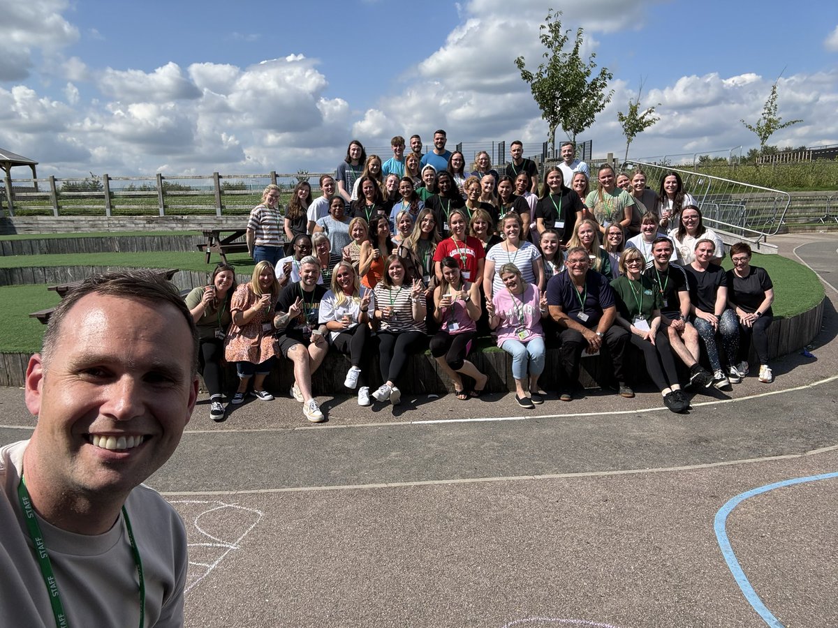AaronWanford's tweet photo. And so, that’s the last day with staff over! Thank you to my entire team for a wonderful send off. I will miss you all so much @GreenRidgeR2. But now, time for a rest and recharge before the new adventure begins @DanesEdTrust #endofterm #nextchapter #teamGR 💚 https://t.co/CpOQr6DLmR