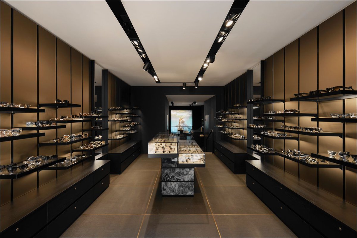 CaadDesign's tweet photo. Descubre la elegancia de DITA en Ámsterdam: diseño japonés en un entorno contemporáneo, combinando lujo y tradición. 

Diseño: DITA  
Localidad: Amsterdam, Países Bajos
Fuente: superfuture
https://t.co/a1QVVUY1Hh 
 
#loveisinretail #retail #retaildesign #storedesign https://t.co/TTor5Lj8EB