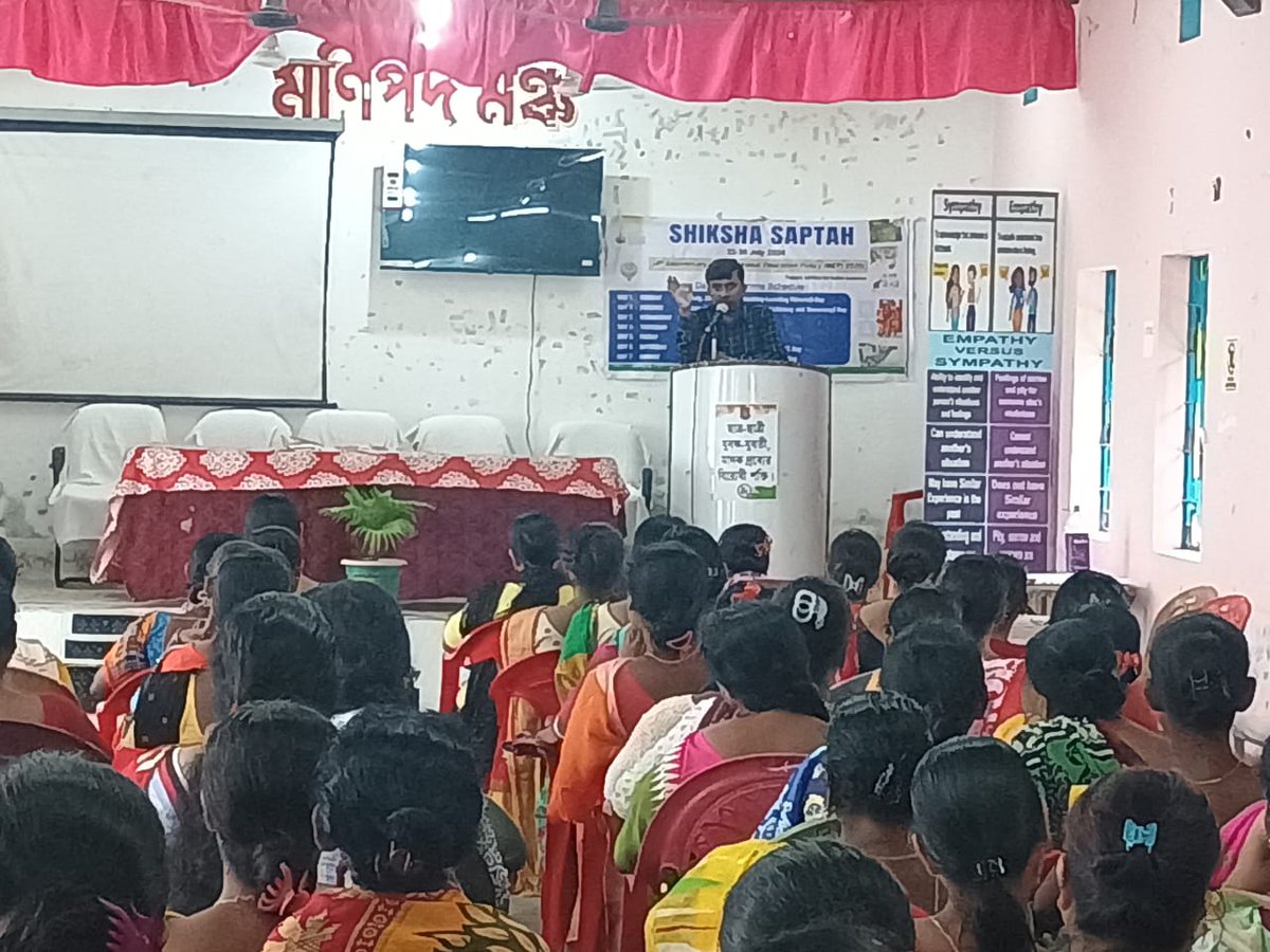 TripuraNipun's tweet photo. Shiksha Saptah (Day 2) FLN
Seminar conducted on FLN.
#ShikshaSaptah
#NEP2020
#SamagraShiksha
#PMSHRI
#PMPOSHAN
#TeachingLearningMaterial
#FoundationalLiteracy
#DigitalEducation
#EcoClubs4MissionLiFE
#TithiBhojan https://t.co/ntQBd2iBIs