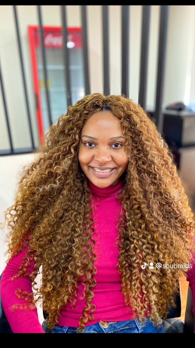soubraids's tweet image. Entrelace divisão livre 💖💖

📆 Faça seu orçamento pela WhatsApp 
(11)954586314

Siga a Sou Braids nas outras mídias digitais para ficar por dentro das novidades;

TikTok: @soubraids
Facebook: @soubraids
Twitter: @soubraids 
Pinterest: @soubraids

#soubraids #braids #trança