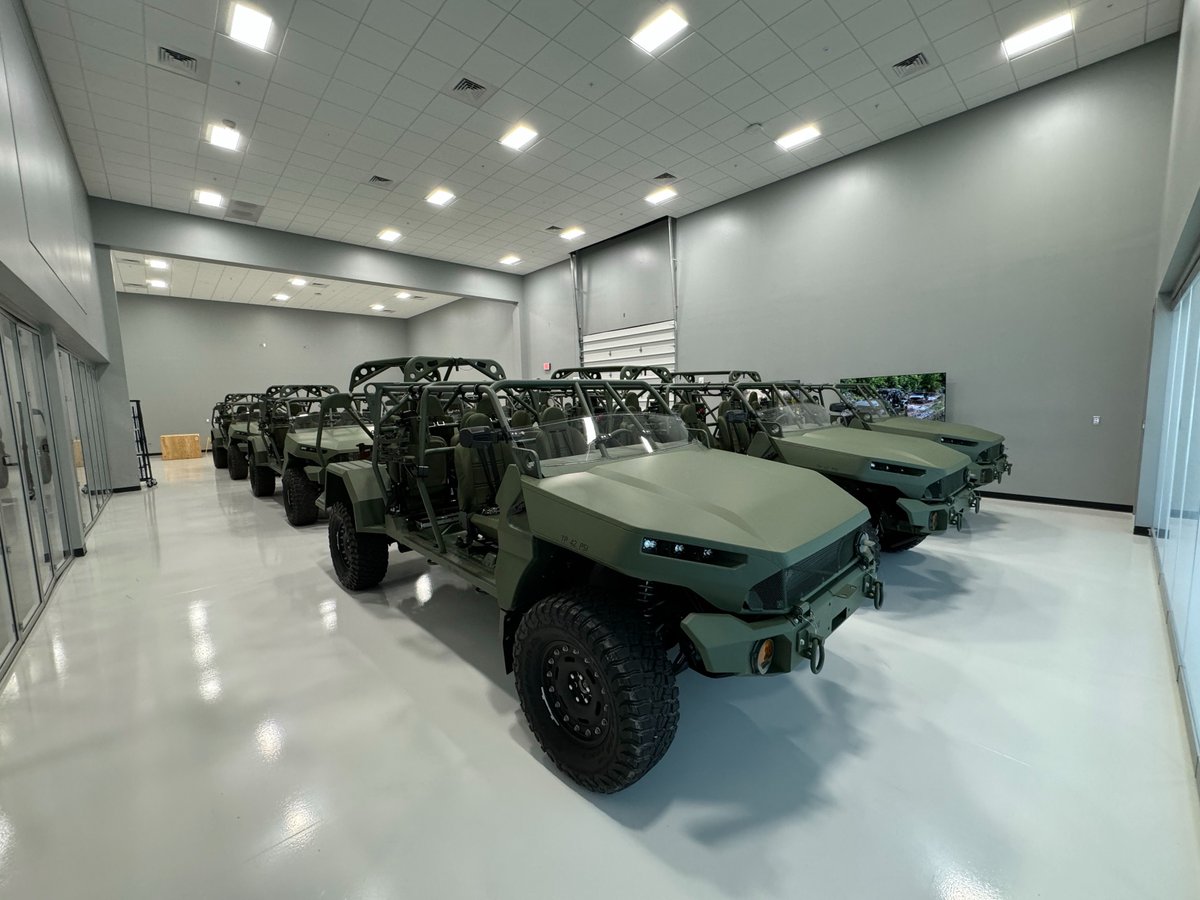 Army_Comd_Armee's tweet photo. I’m excited to share that @NationalDefence has made the announcement of the purchase of new Light Tactical Vehicles for the @CanadianArmy. Once received, we intend to deploy most of these vehicles to Latvia in the fall.

https://t.co/IYu8d7aUVP https://t.co/3o6MRSoxFE