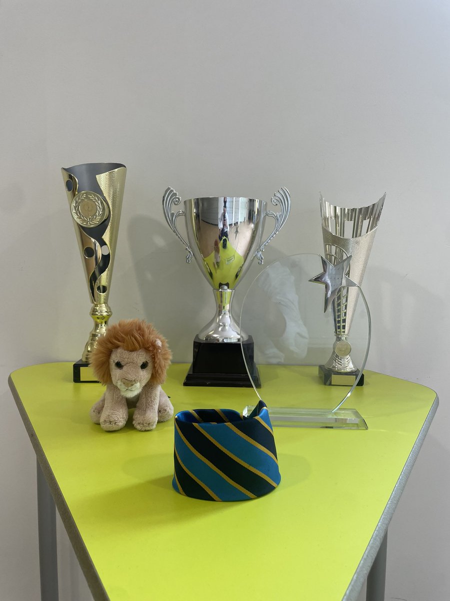 HPA_Mando's tweet photo. Another successful year for Mando!! 
🏆🏆🏆🏆
Great work everyone!!! 
🟡 Expressive Cup
🟡 Reading Cup
🟡 Tassomai Cup
🟡 Sports Day Cup https://t.co/MTOIf5zmAg