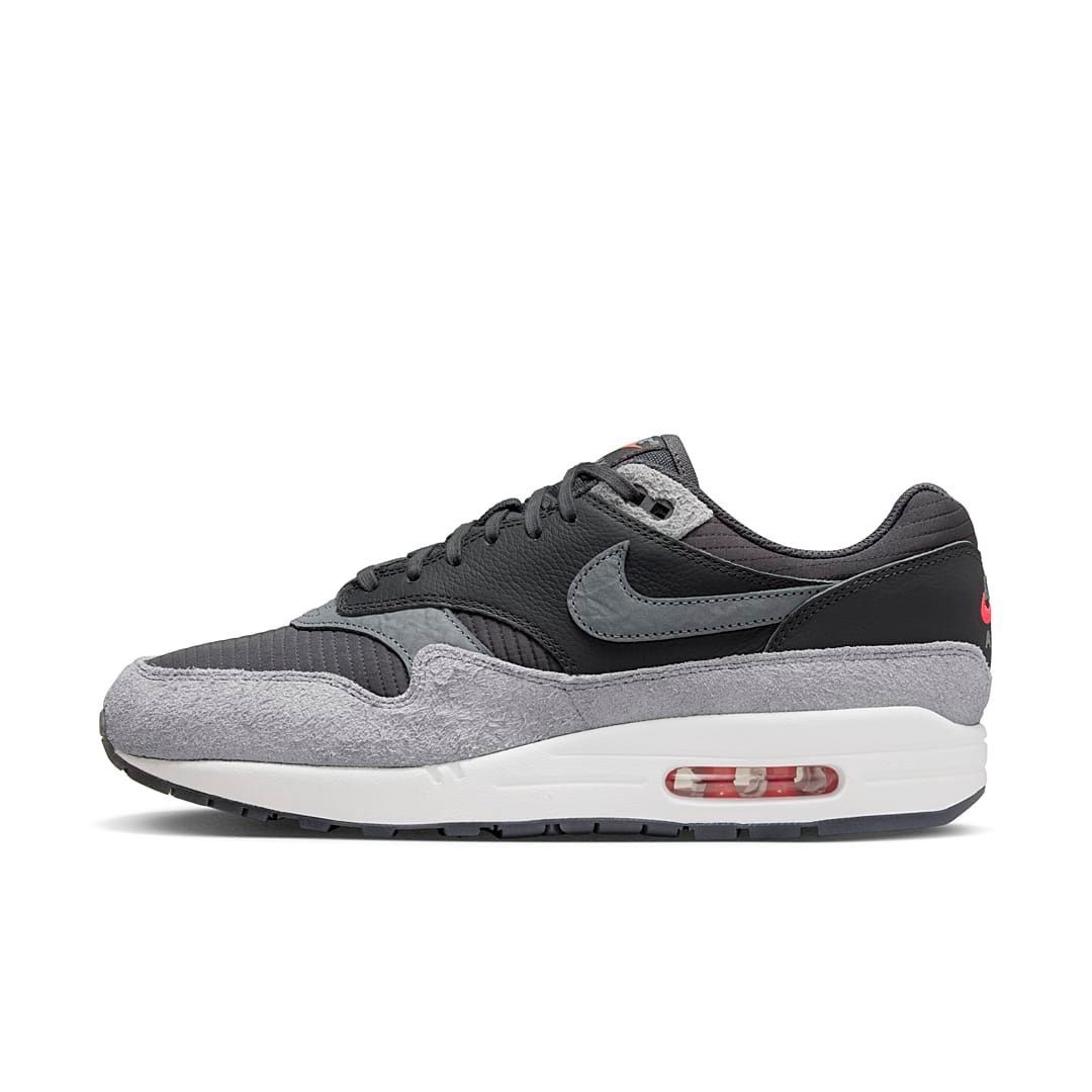 TheSiteSupply's tweet photo. Official Images:  Nike Air Max 1 ’87 PRM "Dark Smoke Grey" 💨 https://t.co/eeuPurATkl