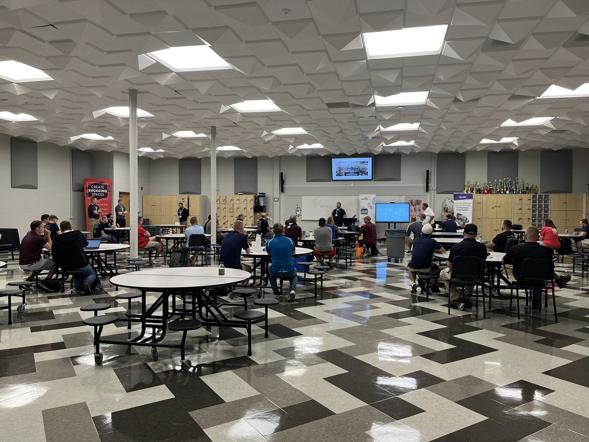 MidwestTechTalk's tweet image. We had some pretty awesome sessions today! #MidwestTechTalk2024