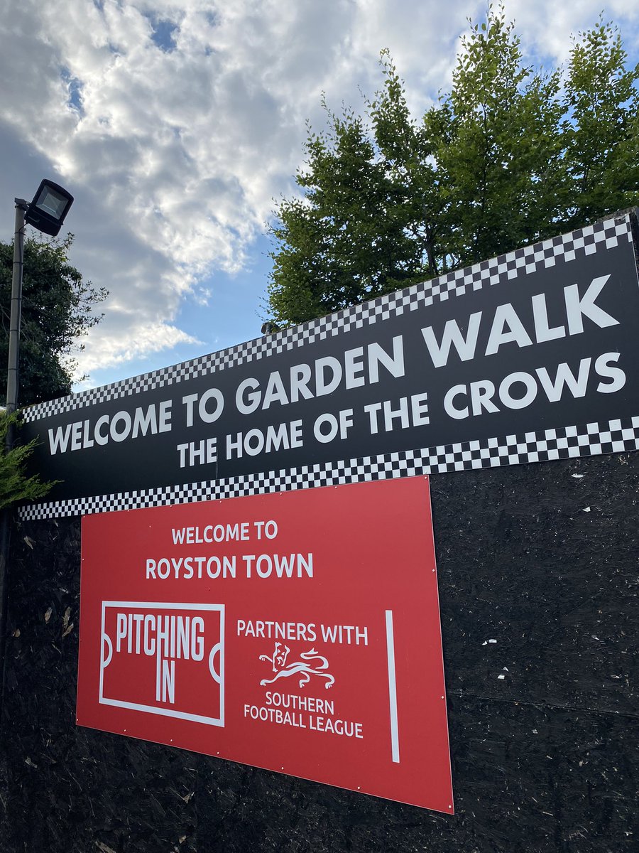 podunusedsubs's tweet photo. 🏟️ We’re at Garden Walk this evening for a pre-season friendly between @RoystonTownFC and @stalbanscityfc! https://t.co/fezRU6nktX