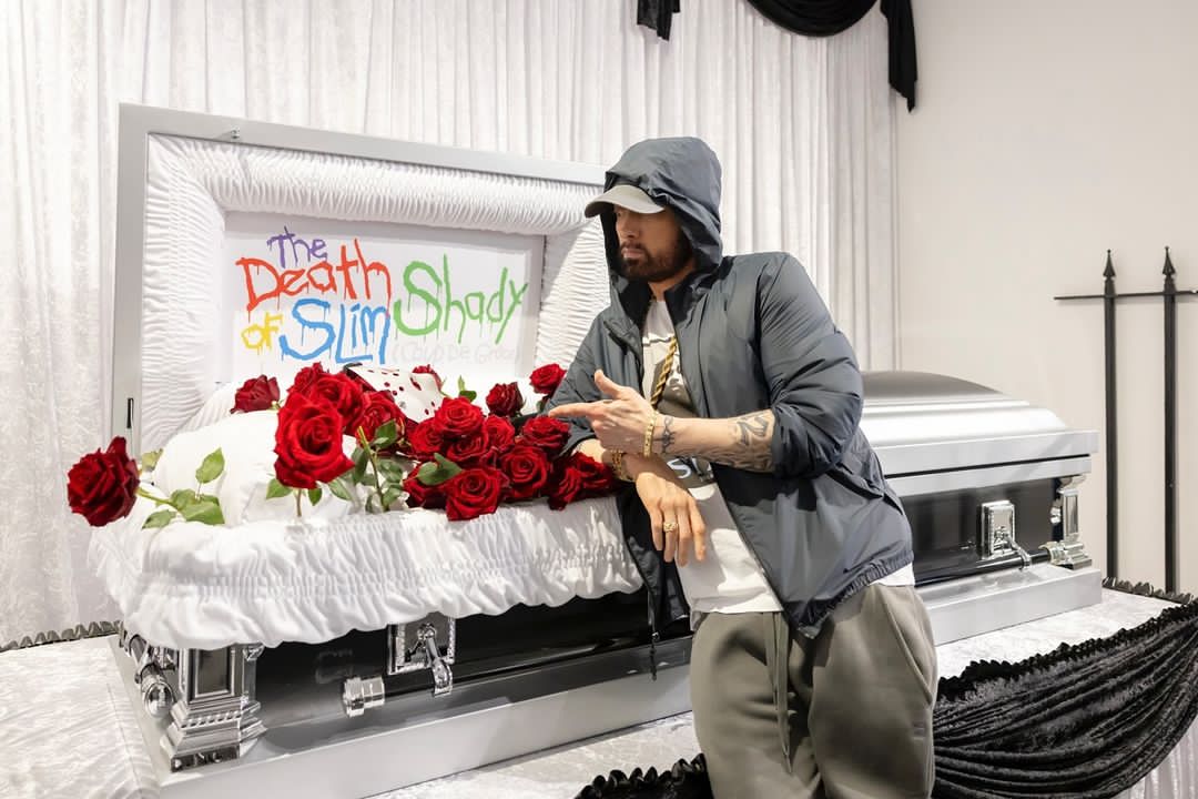 ✅ All the songs from Eminem's "The Death of Slim Shady" debut on the Billboard Hot 100 charts:

#10(+8) Houdini
#19 Habits ft. @DonaldDarko13
#20 Renaissance
#21 Fuel ft. <a href="/JIDsv/">(J.I.D)</a> 
#24(+3) Tobey ft. <a href="/BigSean/">Sean Don</a> &amp; <a href="/_babytron/">TRONČIĆ</a> 
#25 Brand New Dance
#27 Somebody Save Me ft. <a href="/JellyRoll615/">Jelly Roll</a>