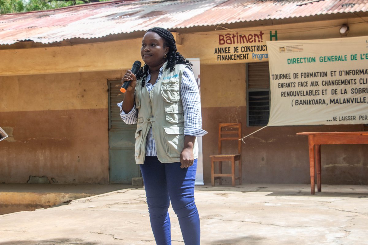 Notre planète est l'héritage de nos enfants 🌍🌳 les jeunes délégués de la COP 28 et @unicef_benin dans l'Alibori pour une tournée d'information et de formation à l' ecocitoyenneté. Les enfants sont les plus vulnérables aux changements climatiques. <a href="/PamboYvonne/">Yvonne Pambo</a>