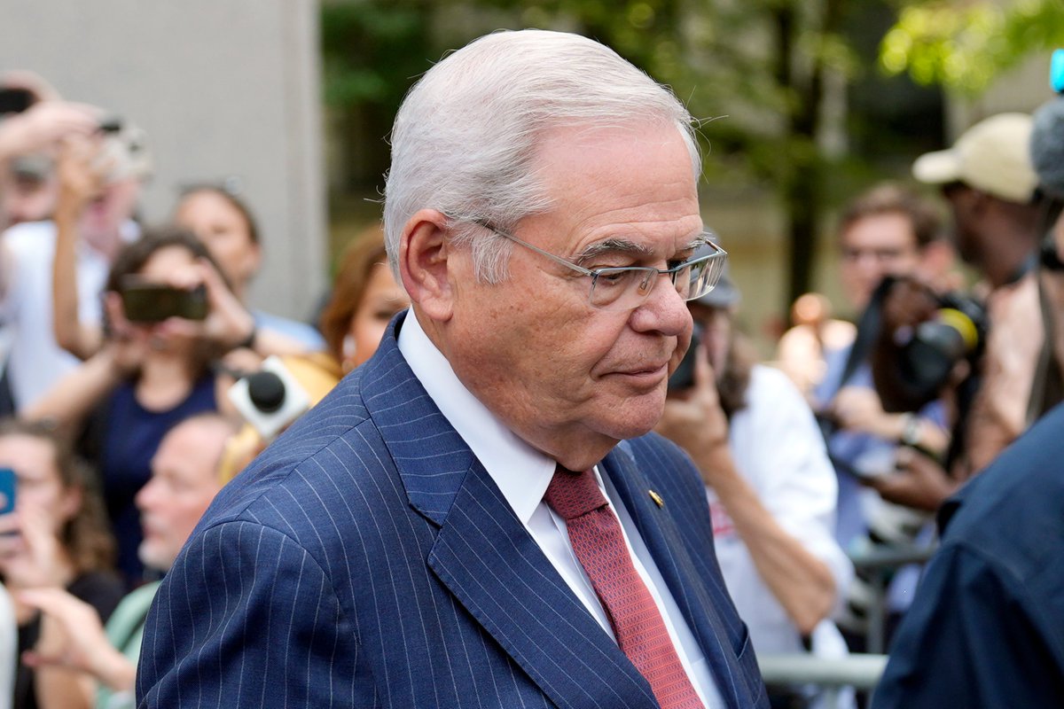 markluci072's tweet photo. NEW: A source tells me that U.S. Senator Bob Menendez will be resigning on August 20.

A letter of resignation is expected later today.

Menendez was convicted of bribery and corruption charges on July 16 and is scheduled to be sentenced on October 29. https://t.co/QVbkXtQ30f