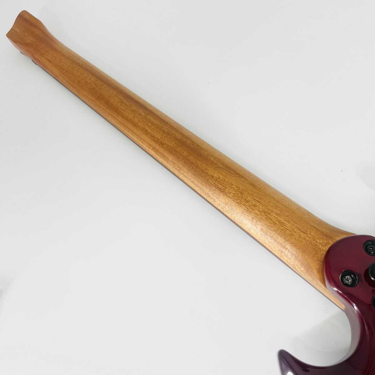 Futra / GSG-400HL発売開始🎸 禁断のボディシェイプが遂に解禁