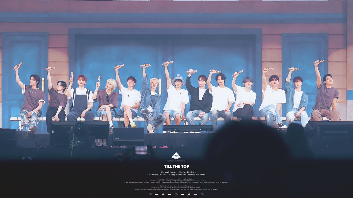 240723 캐럿랜드 프리뷰

단체로 맞춘 마이크 다같이 들테니까
찍어달라는게 너무 귀여웠어
세븐틴이 팀과 멤버를 아끼고 사랑할줄 아는 사람들이라 너무 좋아 😊💕

#세븐틴 #SEVENTEEN #호시 #순영 #HOSHI #ホシ 
<a href="/pledis_17/">세븐틴(SEVENTEEN)</a>