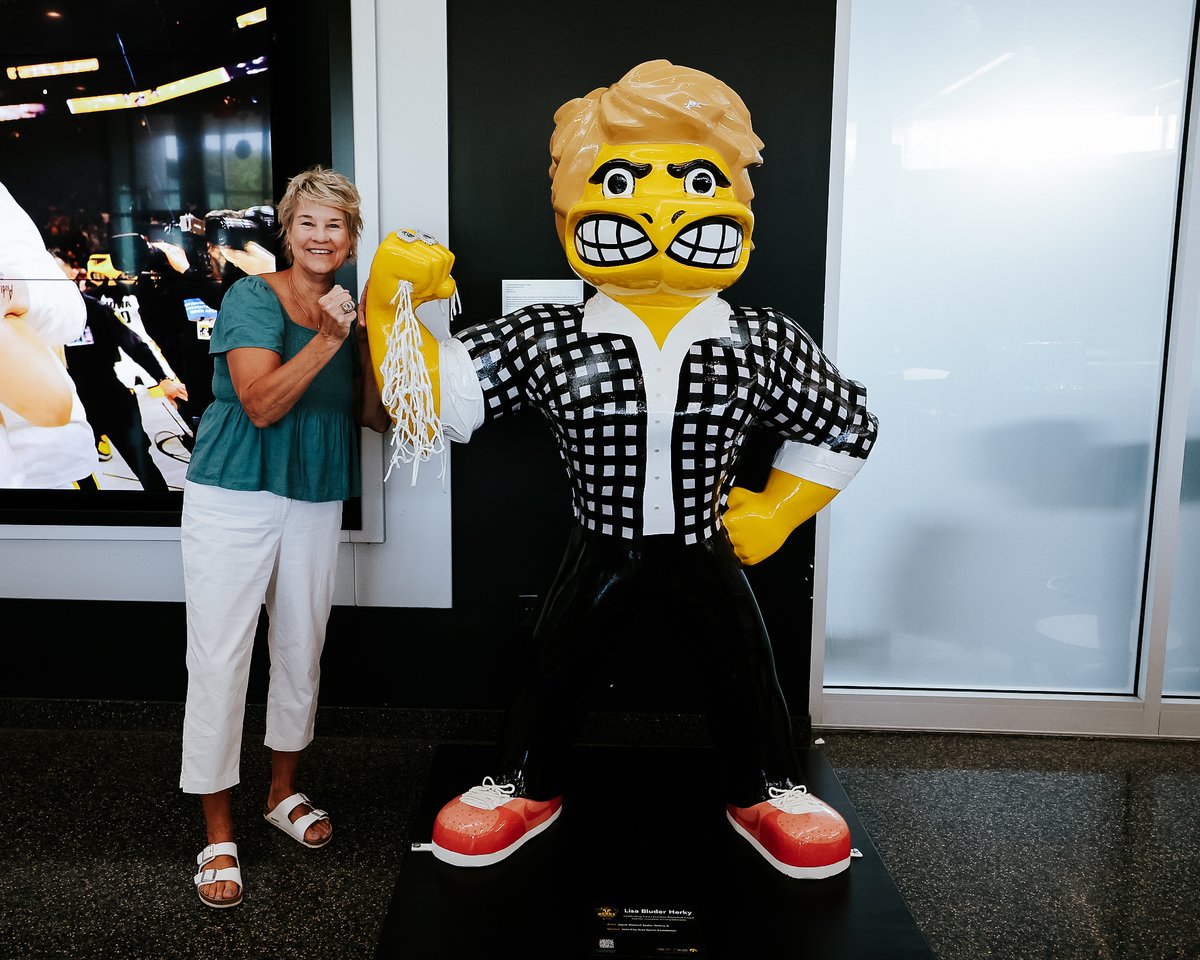 Iowa Women's Basketball (@iowawbb) on Twitter photo Perfection 🤌
<a href="/LisaBluder/">Lisa Bluder</a> x <a href="/ICAreaSportsCo/">Iowa City Area Sports Commission</a> 
#Hawkeyes Perfection 🤌
<a href="/LisaBluder/">Lisa Bluder</a> x <a href="/ICAreaSportsCo/">Iowa City Area Sports Commission</a> 
#Hawkeyes