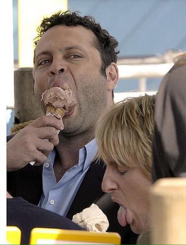 Project139's tweet photo. @sealosophical Eating ass ‘cuz you love it vs. Eating ass ‘cuz they asked you to. https://t.co/rA2LibIptg