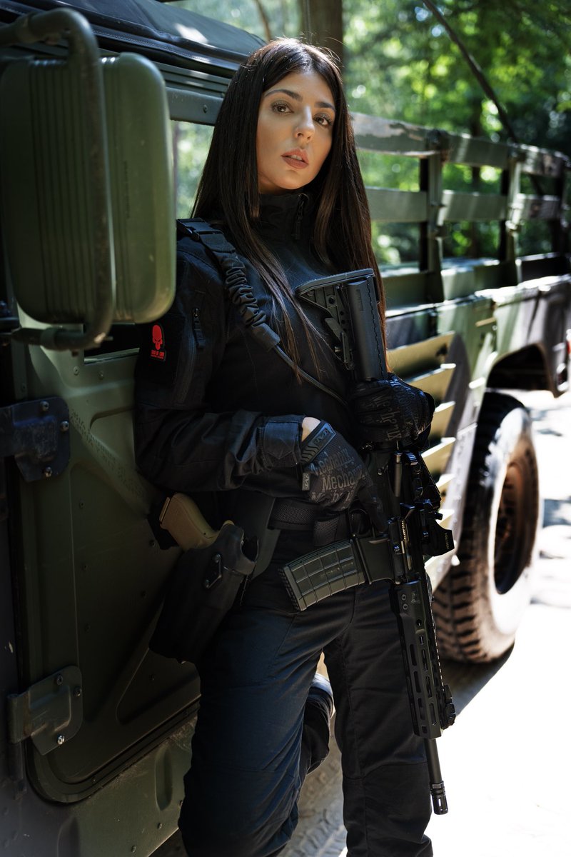 Kasia__Sawicka's tweet photo. I could be the one, or your new addiction π Son Of Gun πβ οΈ
#kasiasawicka #gungirl #sog #sonofgun #shootinginstructor #army #military #militarylife #shootingday #tactical #dark https://t.co/Z1PjZ0wQlm