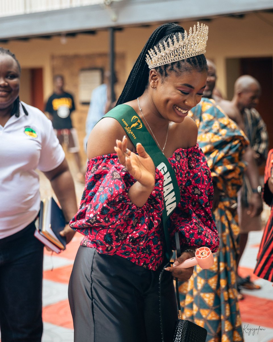 ama_prilla_'s tweet photo. Celebrating the First Day of Miss Earth Queens Activities in Ghana at Akwamufie🇬🇭
#Beautifyaccra #HBDSuriya #HungarianGP #loveisland #March2Paliament #paobc #SLASH #viralvideo #winmetawin #ชวนดูTrailerปิ่นภักดิ์ #eamonCasey #elpaísdd #adrianbeltre #antrax #aou_tnbknr #Base https://t.co/lfAbaMAvGt