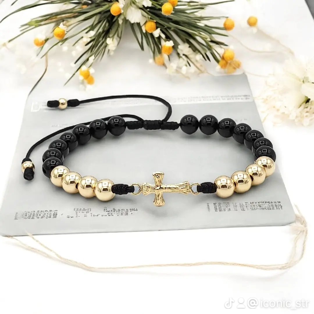 iconic_str's tweet photo. Hermosa Pulsera con Piedra Ónix, Cristo y Balines de Oro Laminado 18k ❤️✨ Un amuleto protector que no debe faltar en tu Outfit 😊✨

Disponible en https://t.co/i9P014kOeT 👈🏻

#iconicstore #accesorios #moda #joyas https://t.co/IAKCgZ7EDG