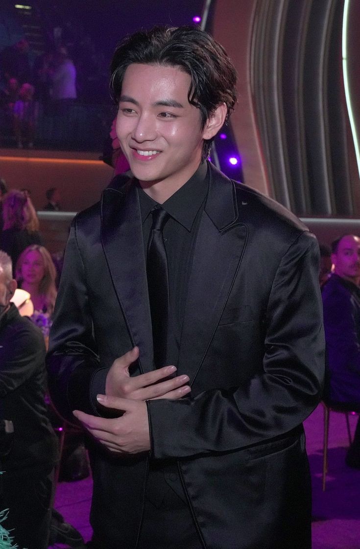 tetesjaan's tweet photo. his smile is everything https://t.co/vAQfvyQqZa