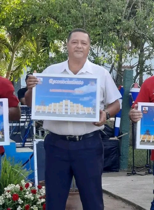 Luis Carlos Céspedes tweet media