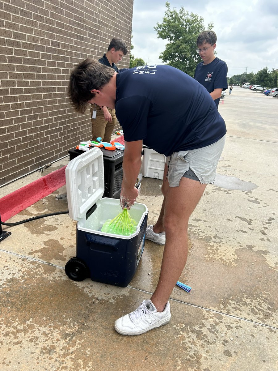 WiscoBoysMom's tweet photo. Water wars at the Flower Mound Senior Center for #ymslintegrity today. #2025 https://t.co/LluIhqhUbB