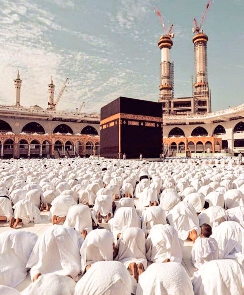 Bir gün sana
sevdiğim insanlarla geleceğim...