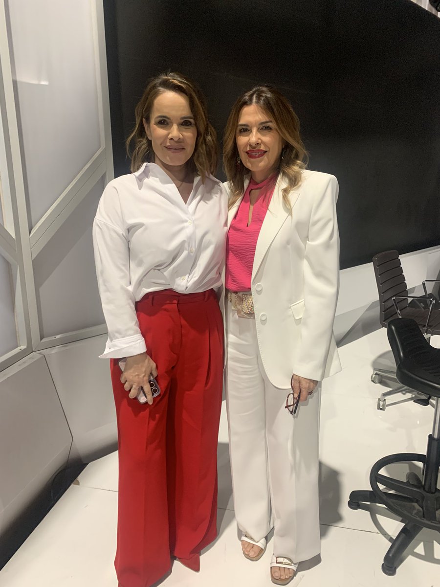 Entrevista en mediaset con la periodista y escritora Carme Chaparro acerca de la importancia , beneficios y seguridad de la vacunación en las mujeres embarazadas   Se emitirá en Septiembre en su programa . Muchas gracias mostrar un tema de tanto interés a nivel de salud pública.