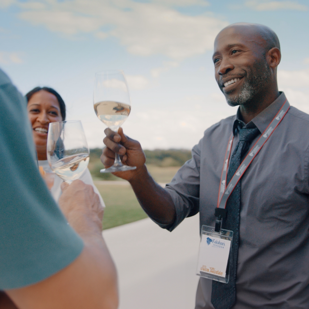 🌊 Beyond America's largest indoor waterpark, Kalahari offers 200,000+ sq. ft. of event space, top-notch AV options, and dedicated support to create unforgettable moments. Discover more: kalaharimeetings.com/virginia/?utm_…

#Kalahari #KalahariResorts #EventProfs #MeetingProfs